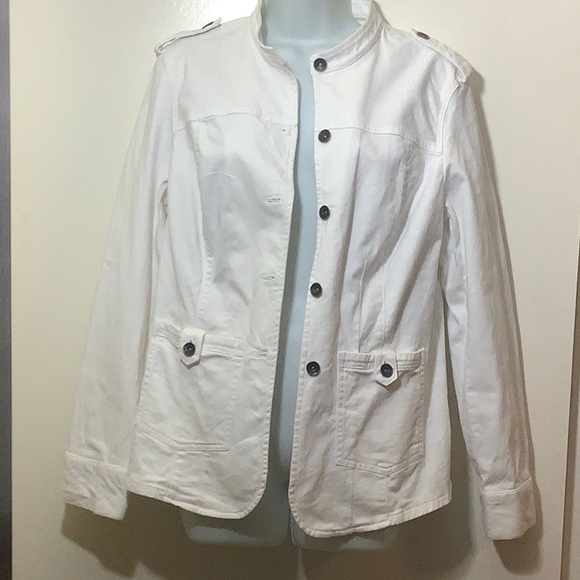 Explorer White Blazer - Picture 3 of 9